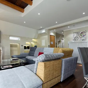 The Queen Luxury - Vinicia Appartement Luxembourg