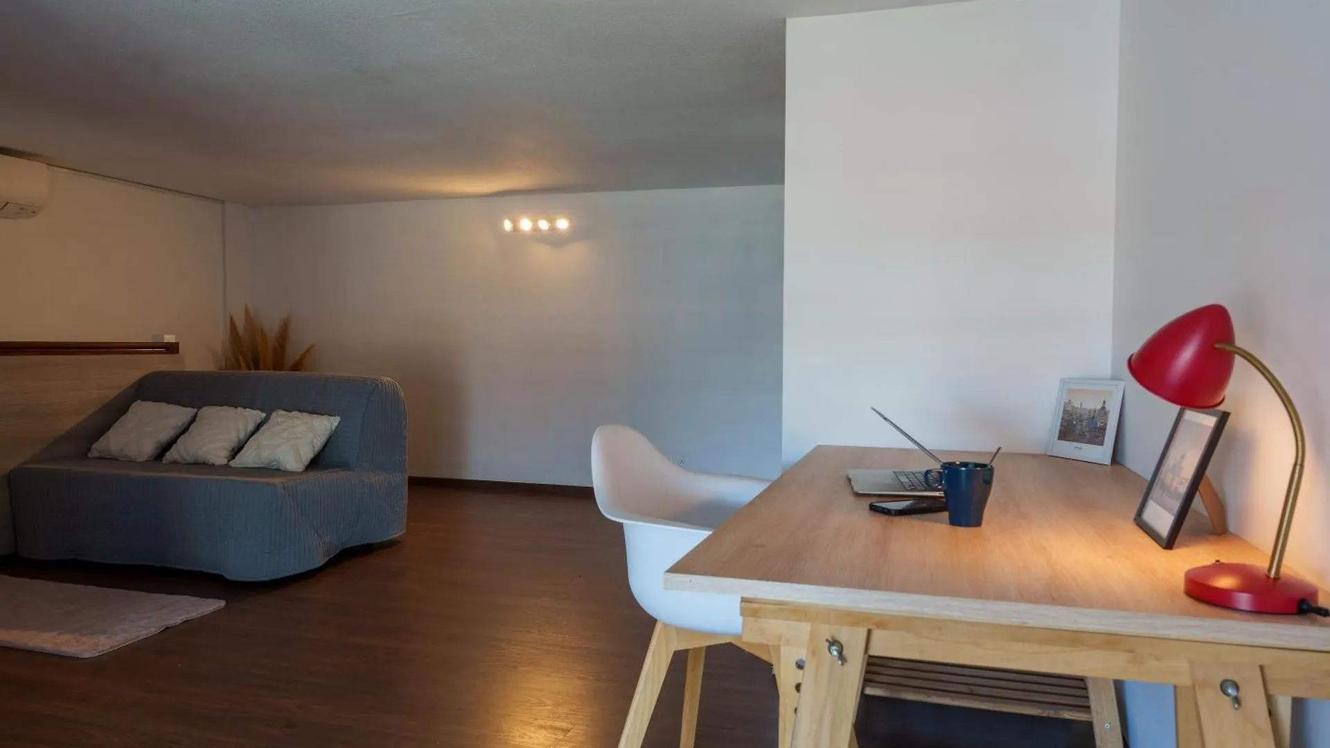Le Loft D'Oc - Duplex 117M2 - 2 Chambres Et Jardin Launaguet 0*,  Francia