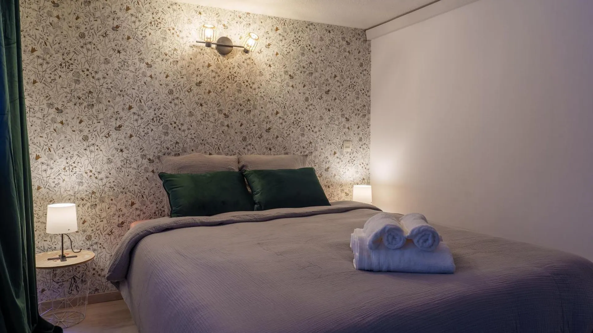 Le Loft D'Oc - Duplex 117M2 - 2 Chambres Et Jardin Launaguet 0*,  Francia